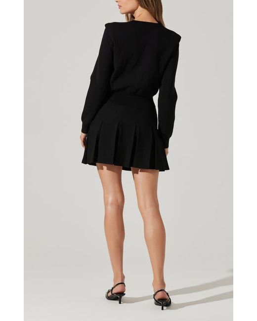 Astr Black Denisa Pleated Miniskirt