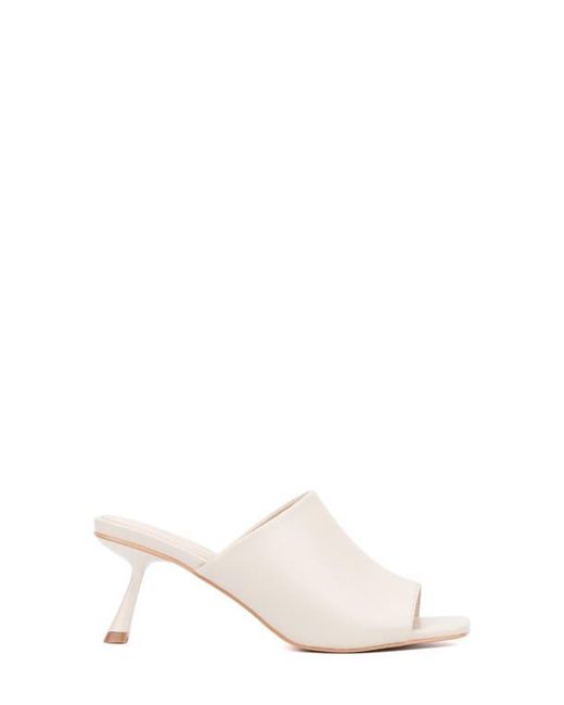 TORGEIS White Idina Square Toe Mule