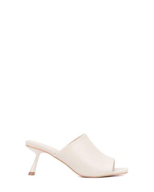 TORGEIS White Idina Square Toe Mule