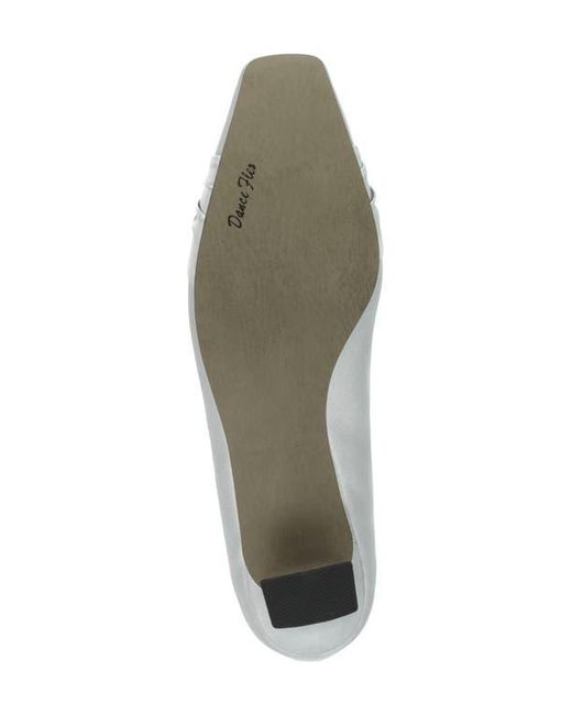 Easy Street White Waive Square Toe Pump