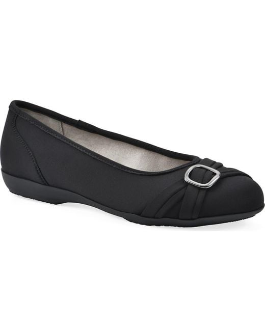 White Mountain Black Calming Buckle Strap Flat