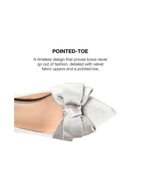 Journee Collection White Crystol Pump
