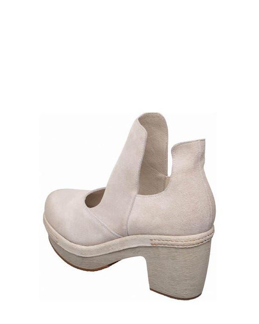 Antelope White Platform Pump