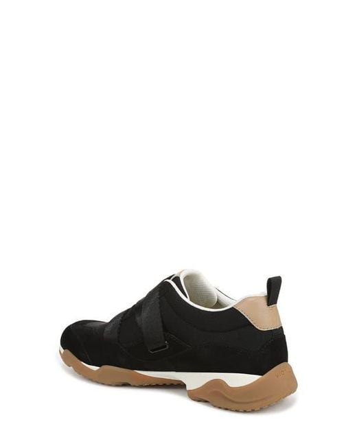 Vionic Black Walk Slim Gia Sneaker