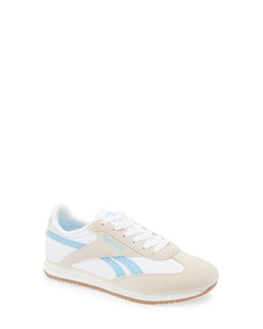 Reebok White World 70 Sneaker