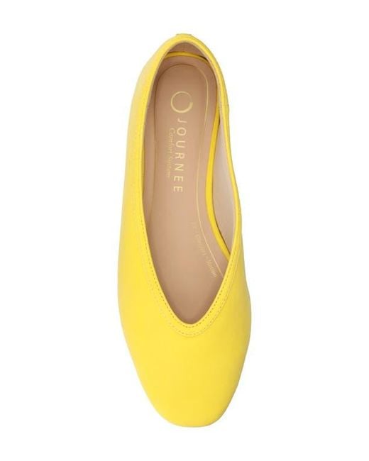 Journee Collection Yellow Fortune Flat