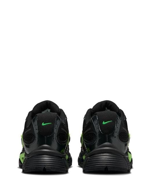Nike Black V5 Rnr Sneaker for men