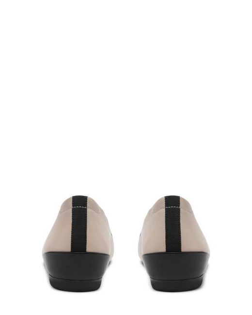 Clarks Black Cathrynn Skimmer Flat