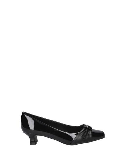 Easy Street Black Waive Square Toe Pump