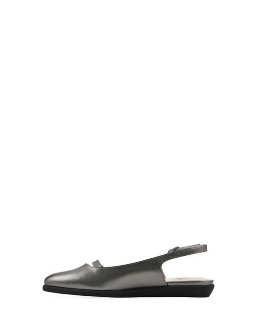 White Mountain White Milona Slingback Flat