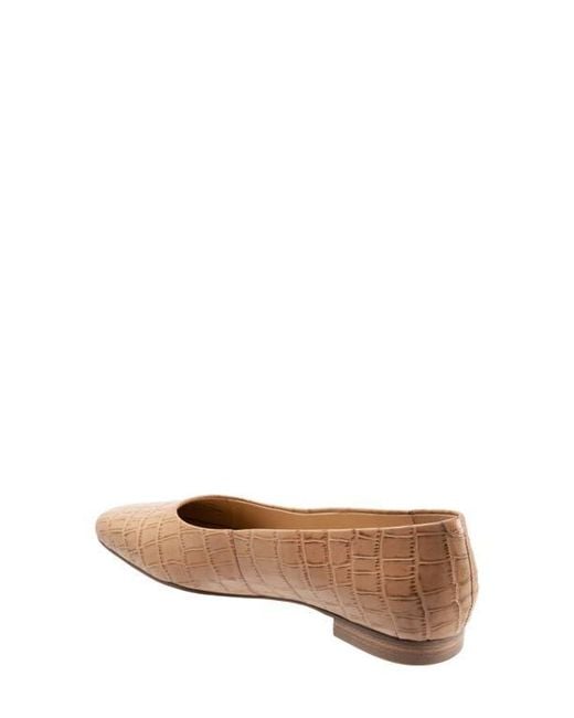 Trotters Natural Honor Flat
