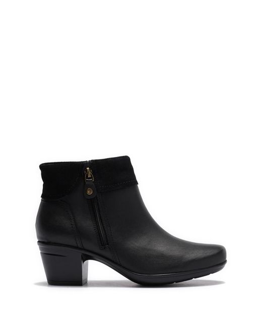clarks wide ankle boots