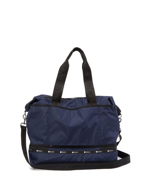 Lesportsac dakota large store deluxe overnight bag