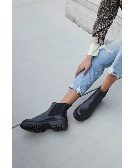 linea paolo tate platform chelsea boot