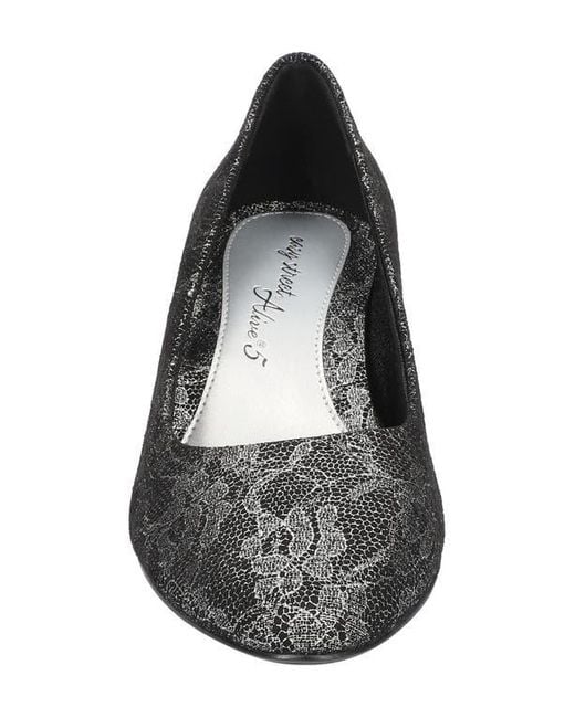 Easy Street Black Ballari Pump