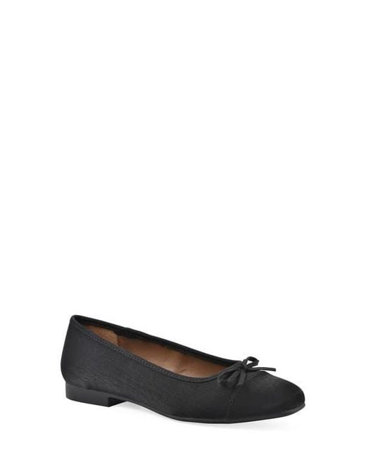 White Mountain Black Bocci Cap Toe Flat