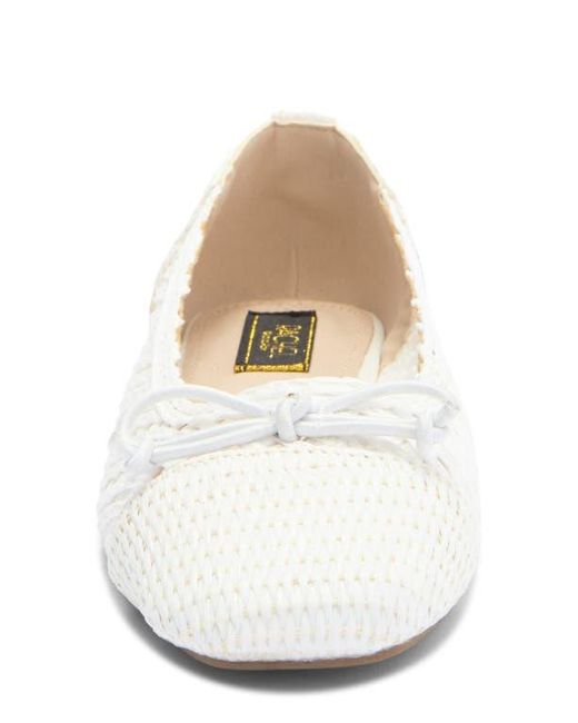 Rachel Roy White Raffia Cap Toe Flat