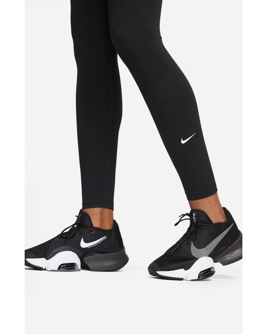 Nike Dri-fit One High Rise Leggings in Black