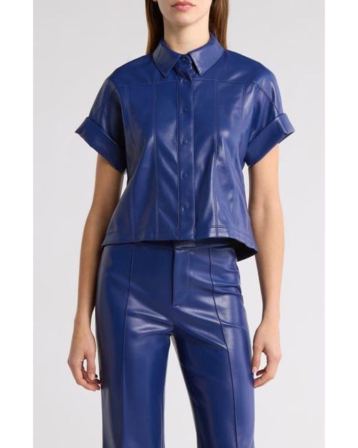 Alice + Olivia Edyth Faux Leather Short Sleeve Shirt in Blue | Lyst
