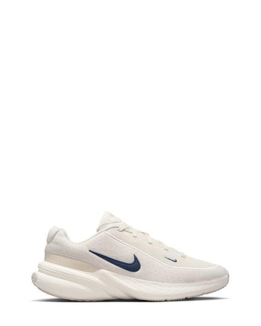 Nike White Uplift Sc Sneaker for men