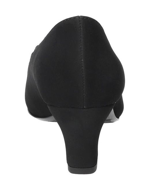 Easy Street Black Culver Pump