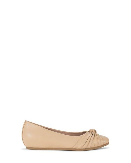 BareTraps Natural Chainey Flat