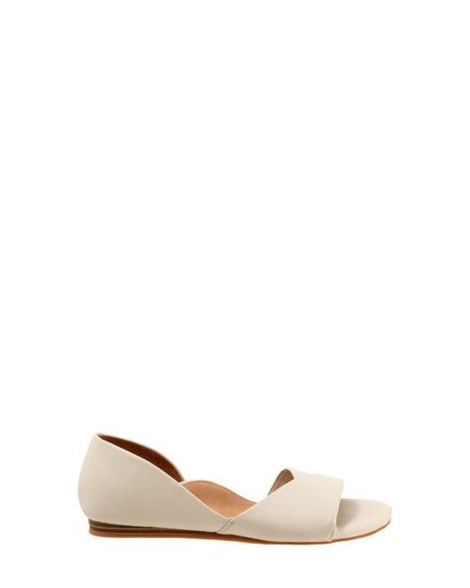 Softwalk® Natural Cypress Open Toe Flat