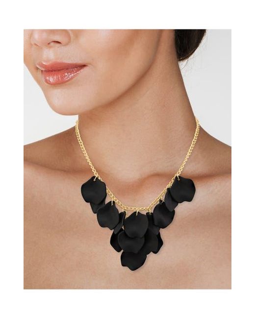 Jardin Black Ginkgo Leaf Flutter Frontal Necklace
