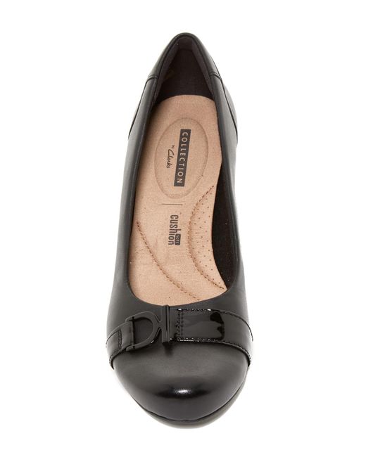 clarks flores poppy wedge pump