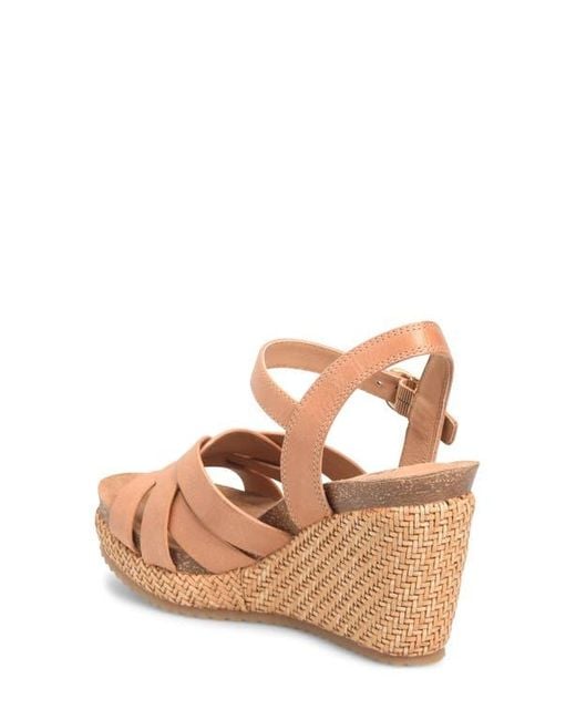 Söfft Brown Carlana Wedge Sandal