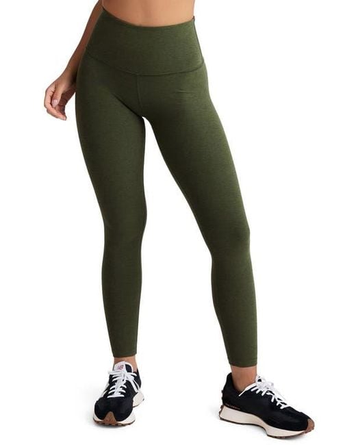 Beyond Yoga Green Caught