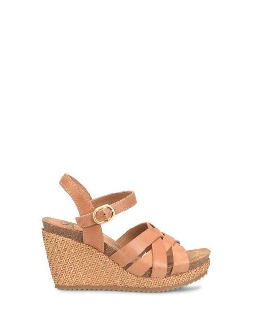 Söfft Brown Carlana Wedge Sandal