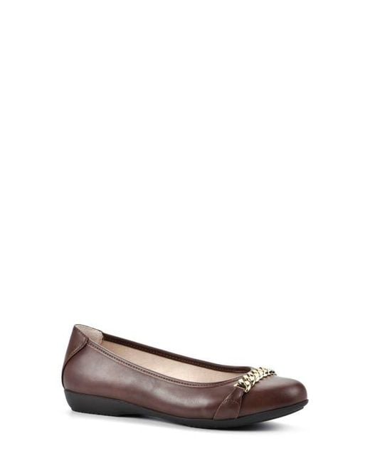 White Mountain White Mountain Charmed Flat