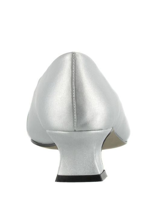 Easy Street White Waive Square Toe Pump