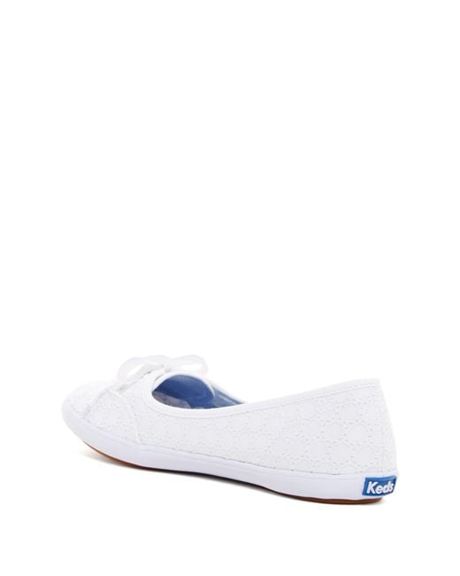 Keds Teacup Eyelet Sneaker in White | Lyst