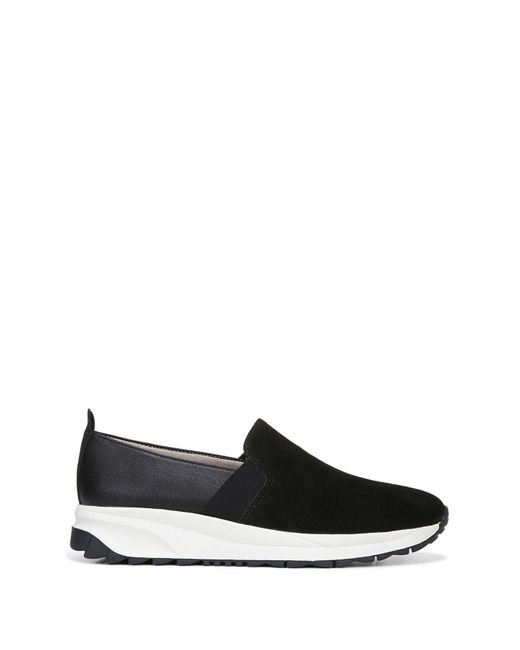 naturalizer sneakers wide