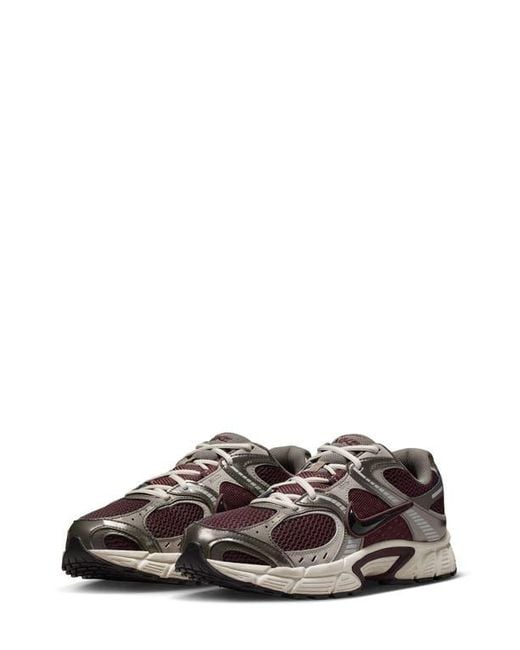 Nike Multicolor V5 Rnr Sneaker for men