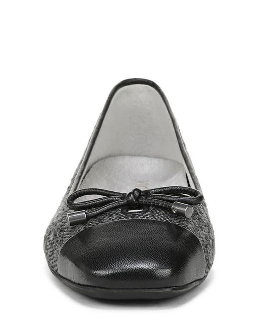 Vionic Multicolor Klara Cap Toe Flat