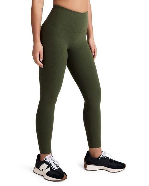 Beyond Yoga Green Caught
