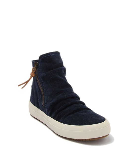 Sperry crest zone sale