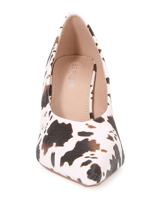 BERNESS White Patent Pointed Toe Pump
