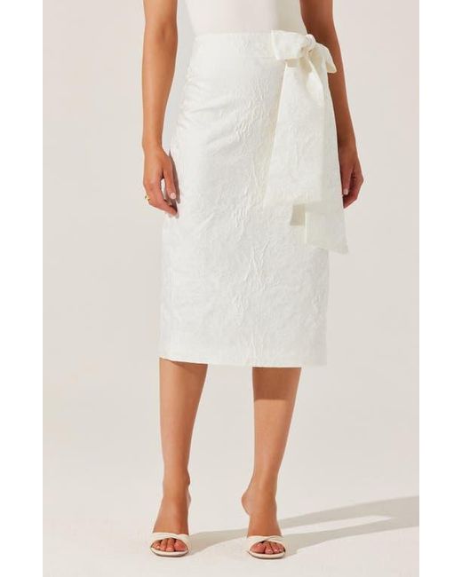 Astr White Jazmin Jacquard Pencil Skirt