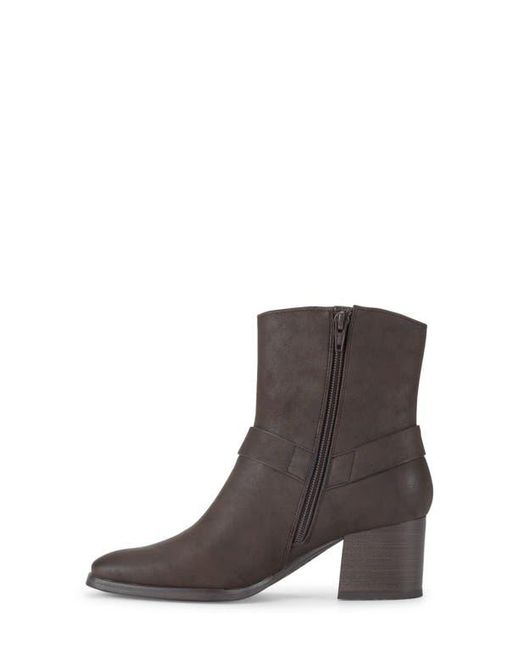BareTraps Brown Tiana Block Heel Bootie