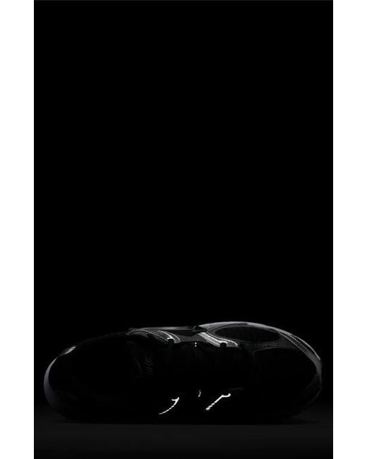 Nike Black V5 Rnr Sneaker for men
