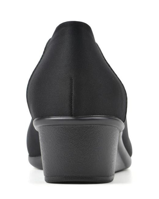 White Mountain Black Boldness Wedge Pump