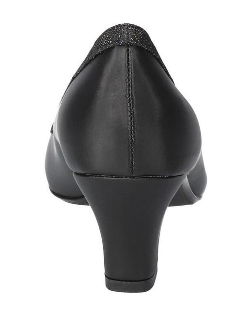 Easy Street Black Kata Pump