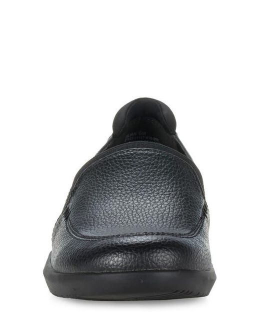 BareTraps Black Jilian Slip-On