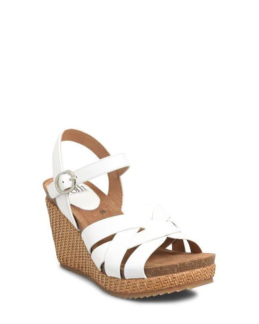 Söfft Brown Carlana Wedge Sandal