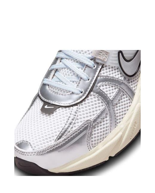 Nike White V2k Run Sneaker