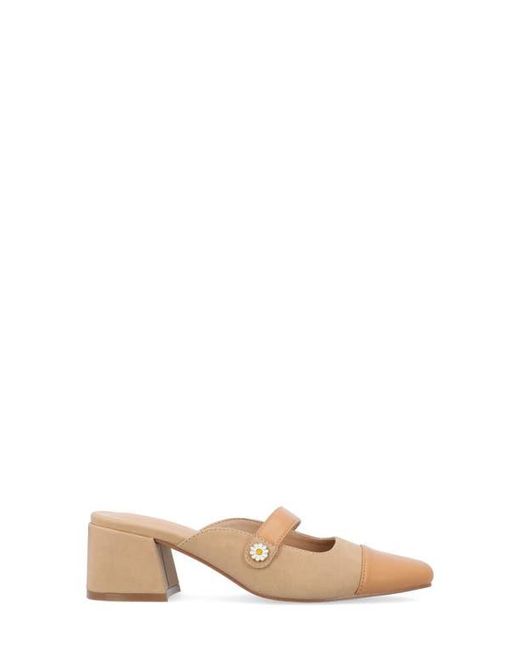 Journee Collection Natural Dalla Pump